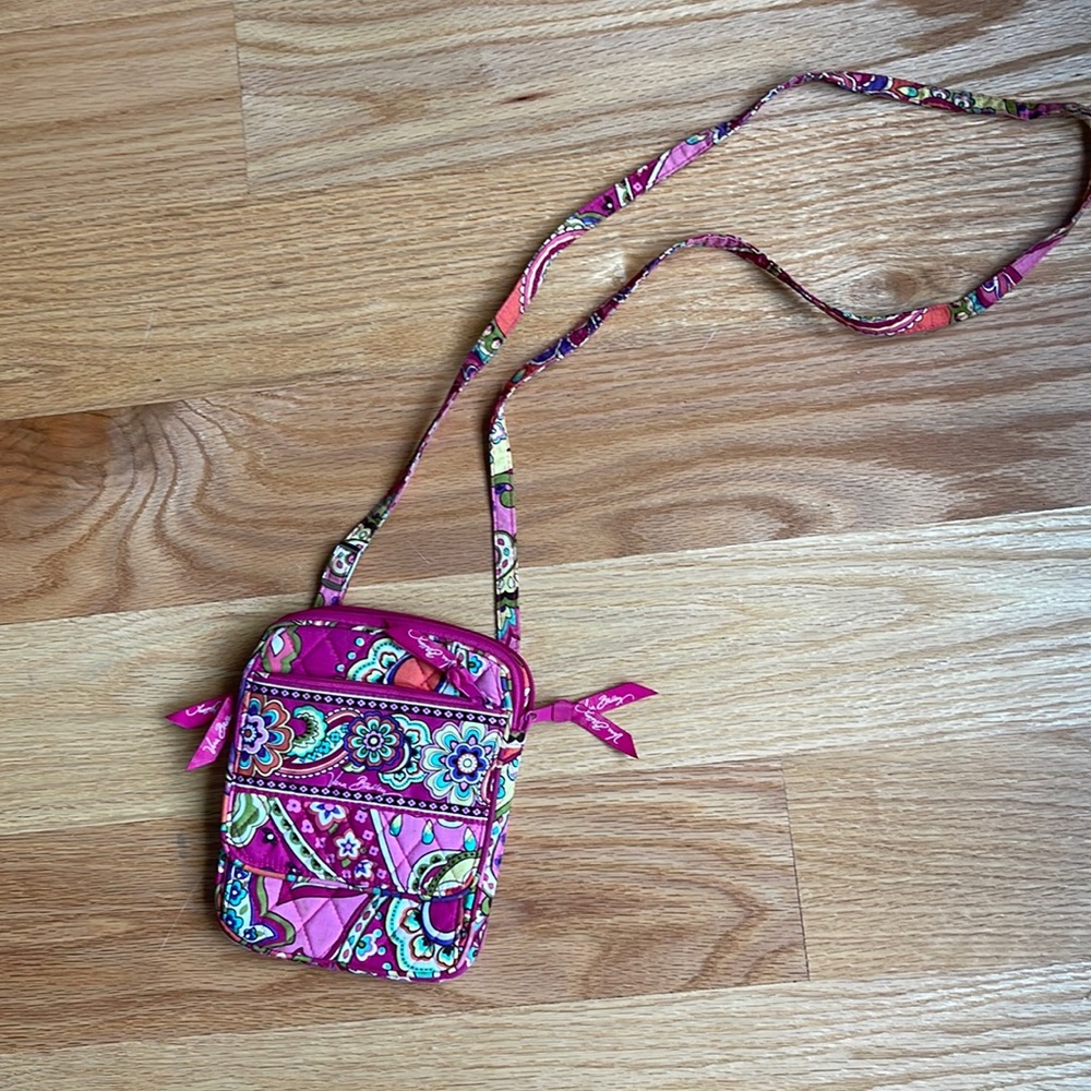 Vera bradly brossbody 8” tall x 6.5” wide, 50” adjustable strap. All cotton